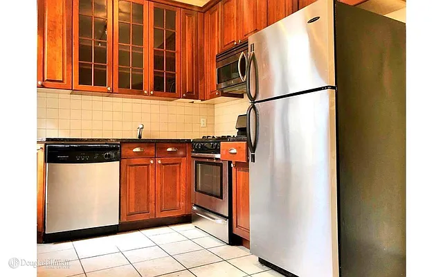 Rented by Douglas Elliman | media 16