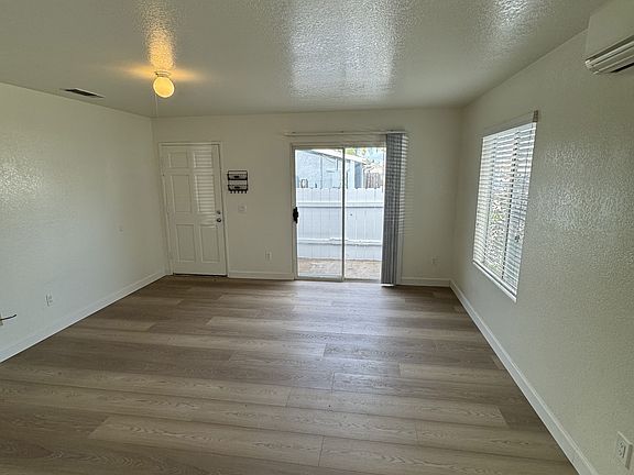 4th image of 1122 11th St #1124
