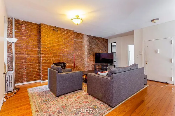 Rented by Town Residential | media 21