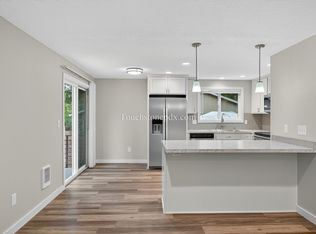 119 SE Sweetbriar Ln, Troutdale, OR 97060