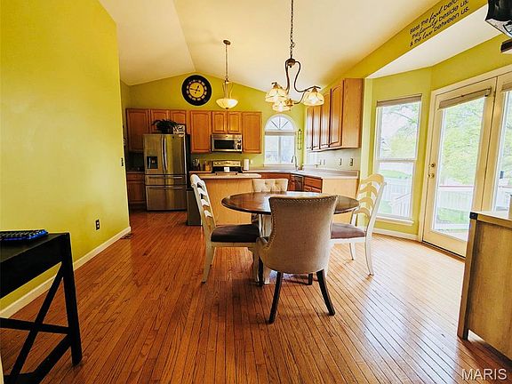 5th image of 426 Remington Place Dr