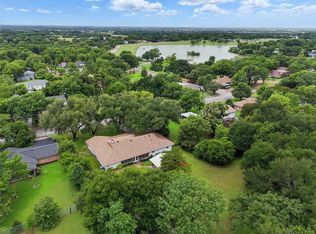 1700 N Preston St, Ennis, TX 75119