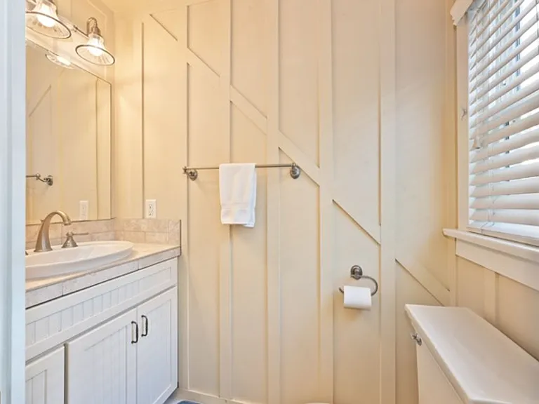 1128 E Balboa Blvd — Photo 30