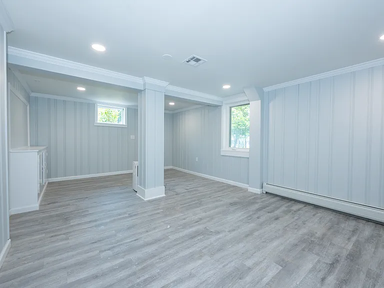 47 Pleasant Ave — Photo 27