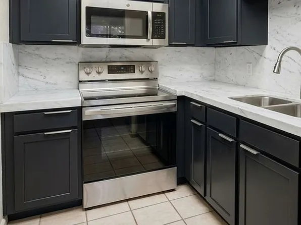 8378 S Upham Way APT B106, Littleton, CO 80128