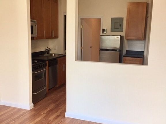 3rd image of 228 E 80th St APT 6FW