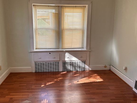 4th image of 633 Elbon Ave