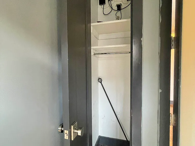 133 Woodbine St #4B — Photo 5