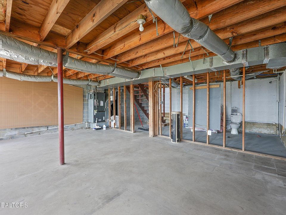 28th image of this home