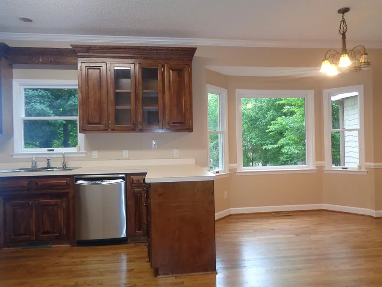 6129 Powell Ridge Rd — Photo 2