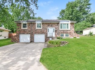 2820 S Linwood Ave, Independence, MO 64055