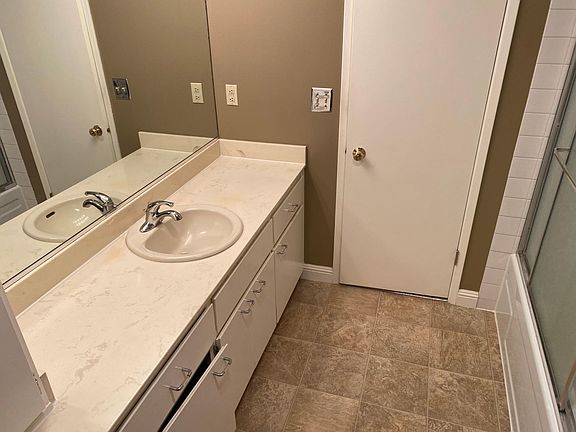 5th image of 151 Buckingham Dr Unit 238
