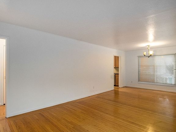 2nd image of 1570 Buena Vista Ave APT 1