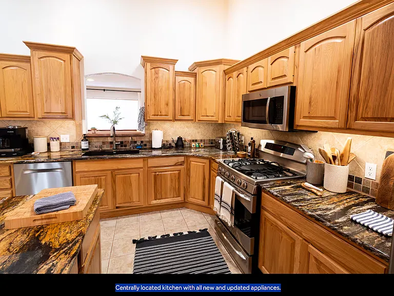 3915 Goodell Ln — Photo 9