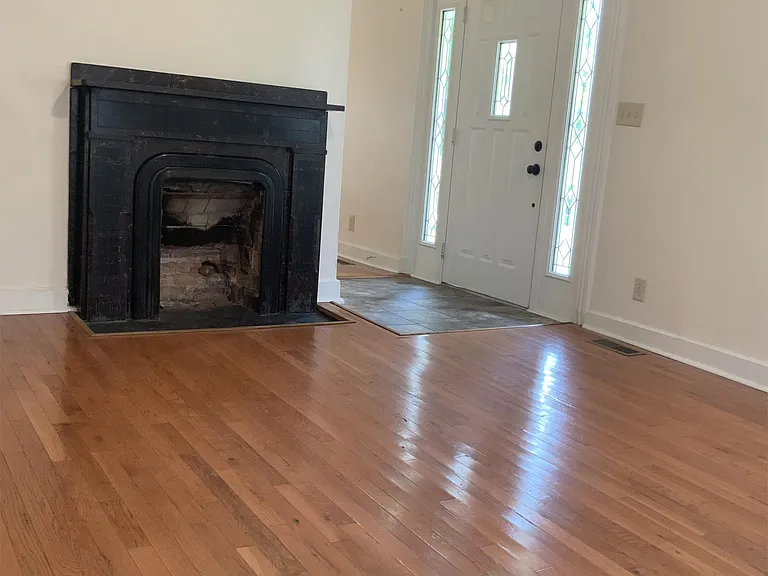 344 Watt St — Photo 9