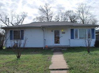 2604 W Johnson St, Denison, TX 75020