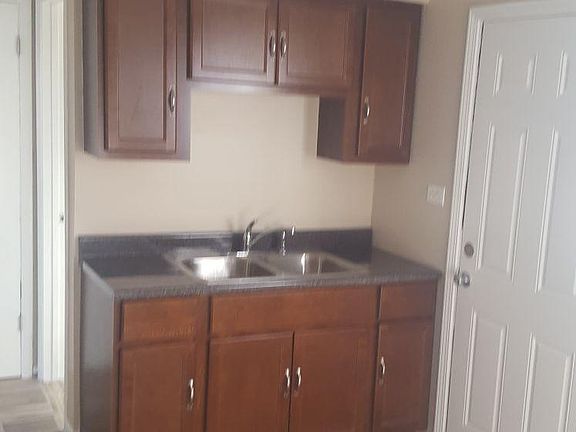 3rd image of 480 North Ave APT 3