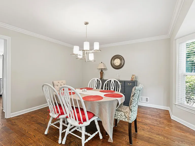 2368 Defoors Ferry Rd NW — Photo 13