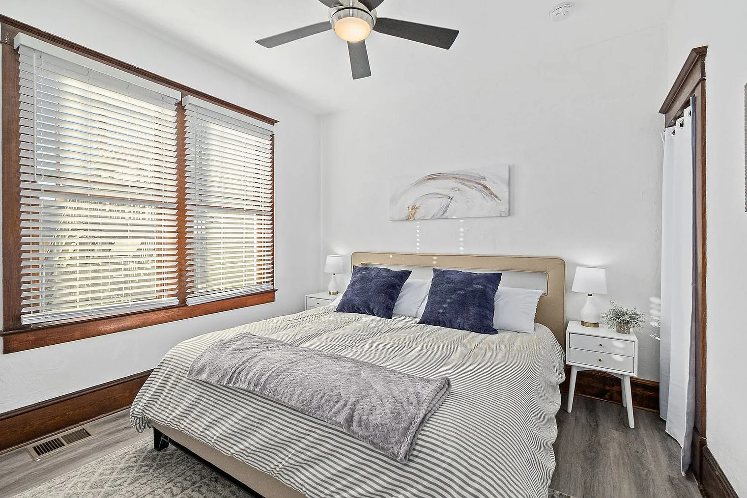 1 bed, 1.0 bath, 344 sqft, $2,102 — Photo 3
