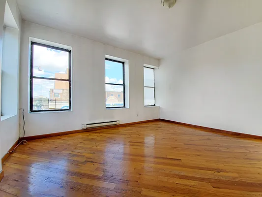 Rented by Bed and Bath Realty LLC | media 4