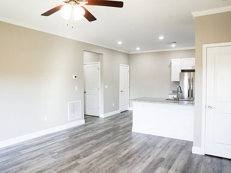 319 Hillview Mills Blvd — Photo 3