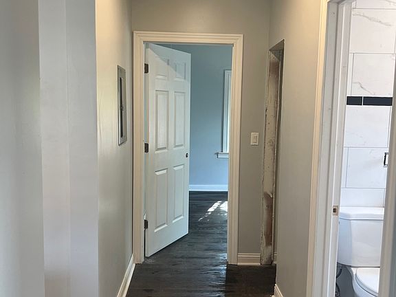 4th image of 30-32 W 82nd St #1W
