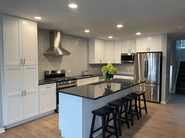 572 W Saxony Dr, Exton, PA 19341