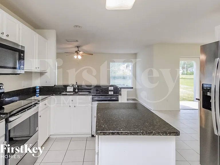 17006 Falconridge Rd — Photo 5