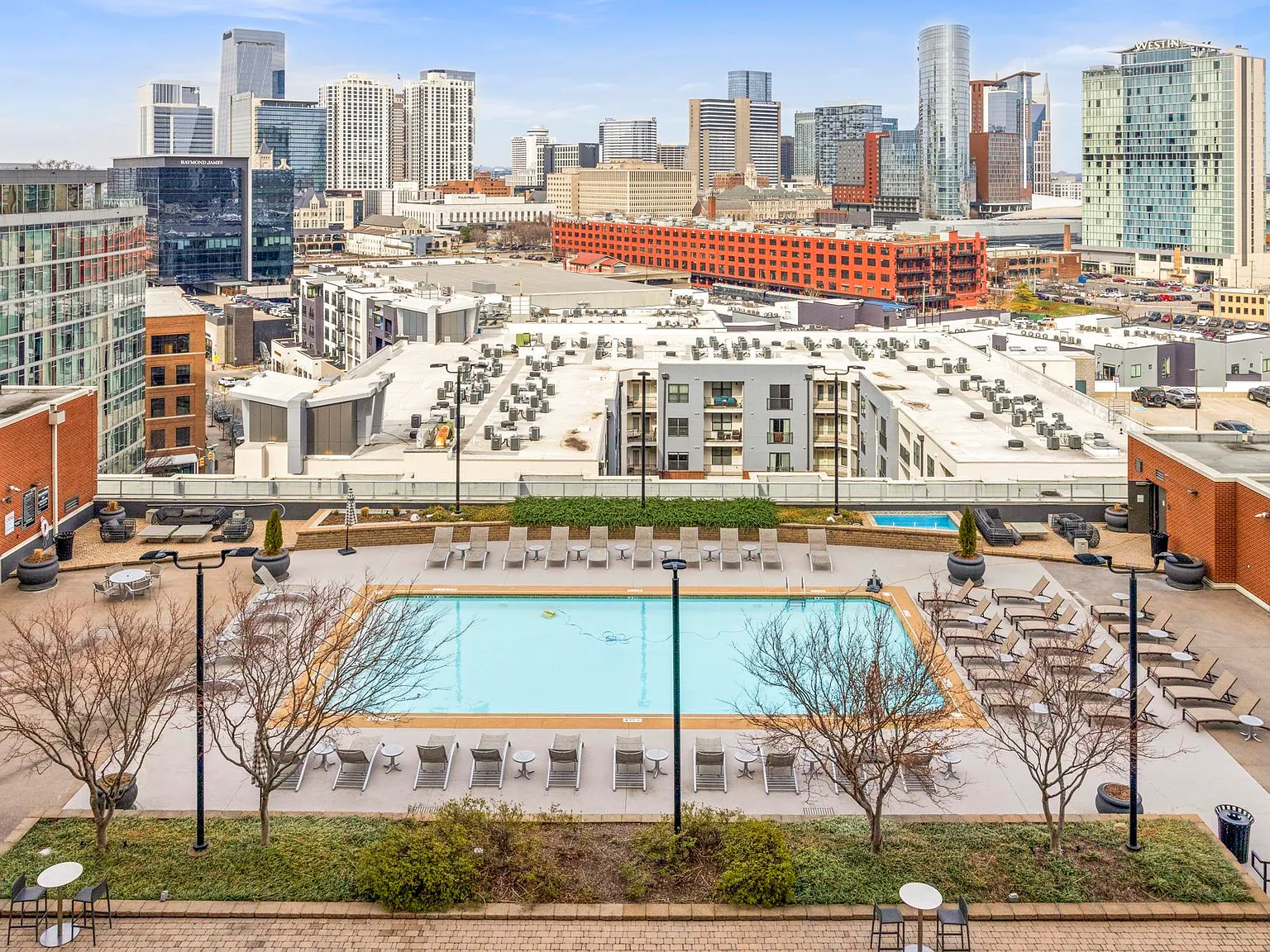 1 bed, 945 sqft, $2,500 — Photo 2