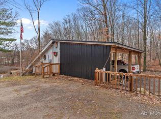 2215 Eighteen Mile Rd NE, Cedar Springs, MI 49319