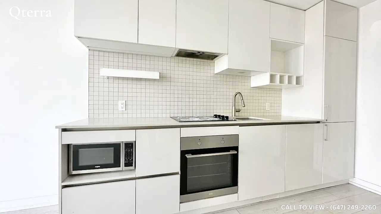 3 bed, 1000 sqft, $3,150 — Photo 2