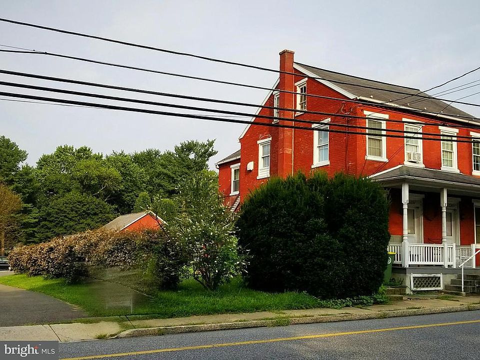 2nd image of 2834 Willow Street Pike N