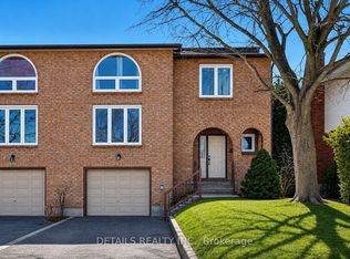 2876 Tresa Ct, Ottawa, ON K1T2H1