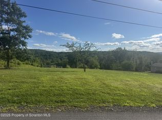 Rose Dr, Clarks Summit, PA 18411