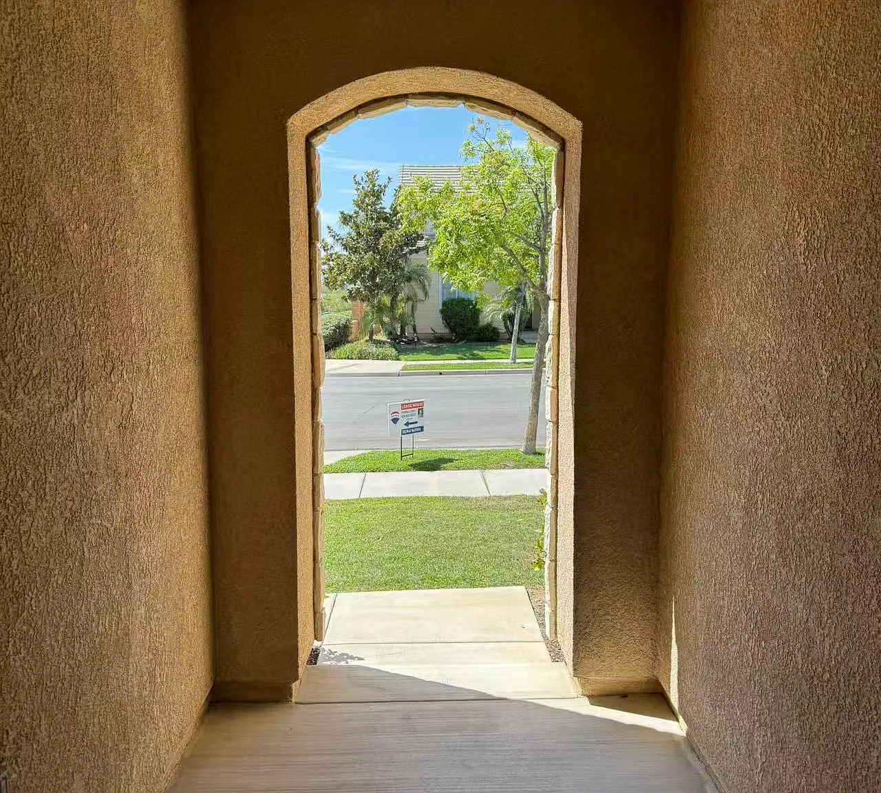 5 bed, 3484 sqft, $3,700 — Photo 4