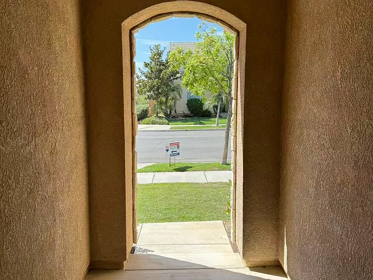 10973 Marygold Way — Photo 4