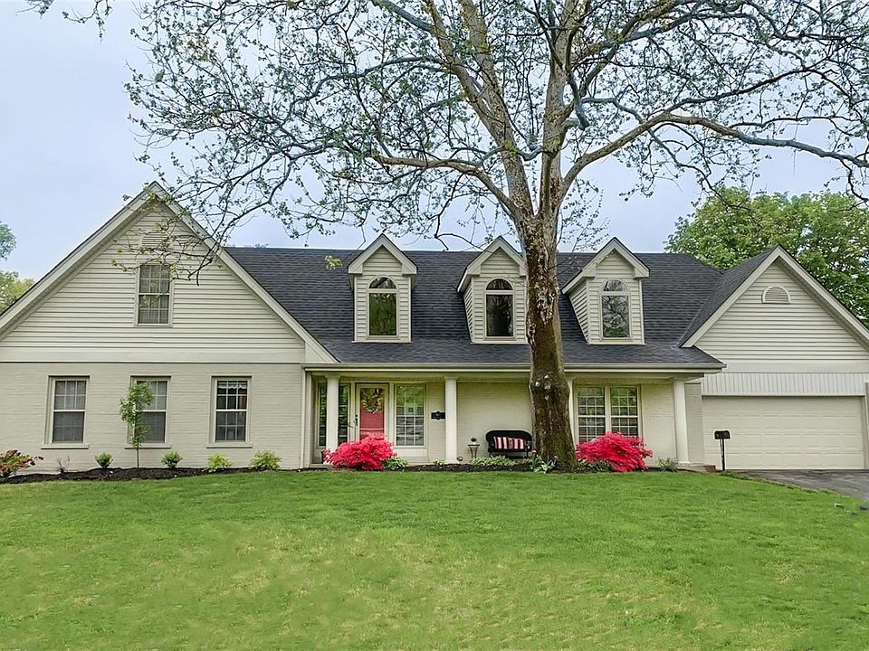 Impressive curb appeal!