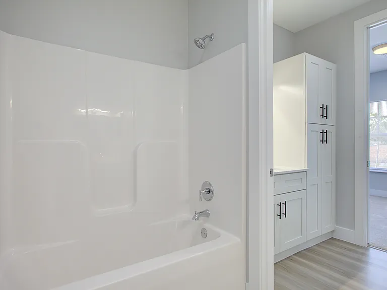 405 3rd Ave S #405 — Photo 16
