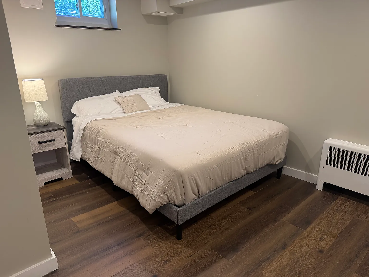 2 bed, 900 sqft, $2,000 — Photo 4