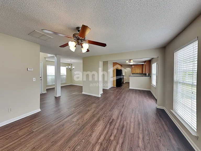 7829 Village Pass — Photo 8