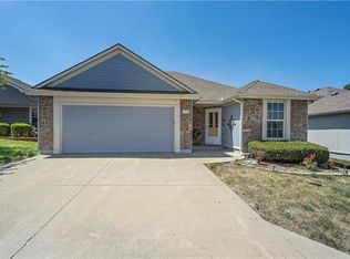 512 Galaxy Ln, Raymore, MO 64083