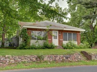 307 Warner Ave S, Willernie, MN 55090