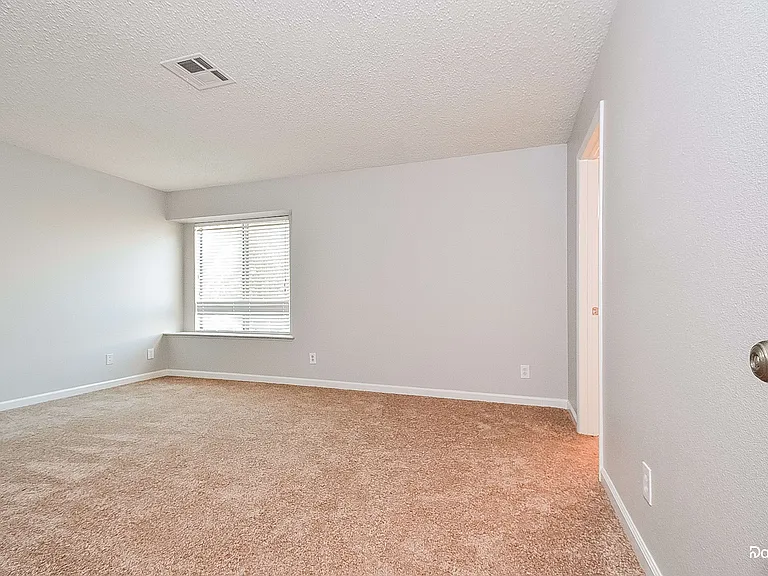 6608 Chardonay Way — Photo 14