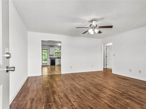 4th image of 7070 Shadesbrook Cir