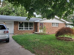 211 Weid Ct, Columbus, IN 47201