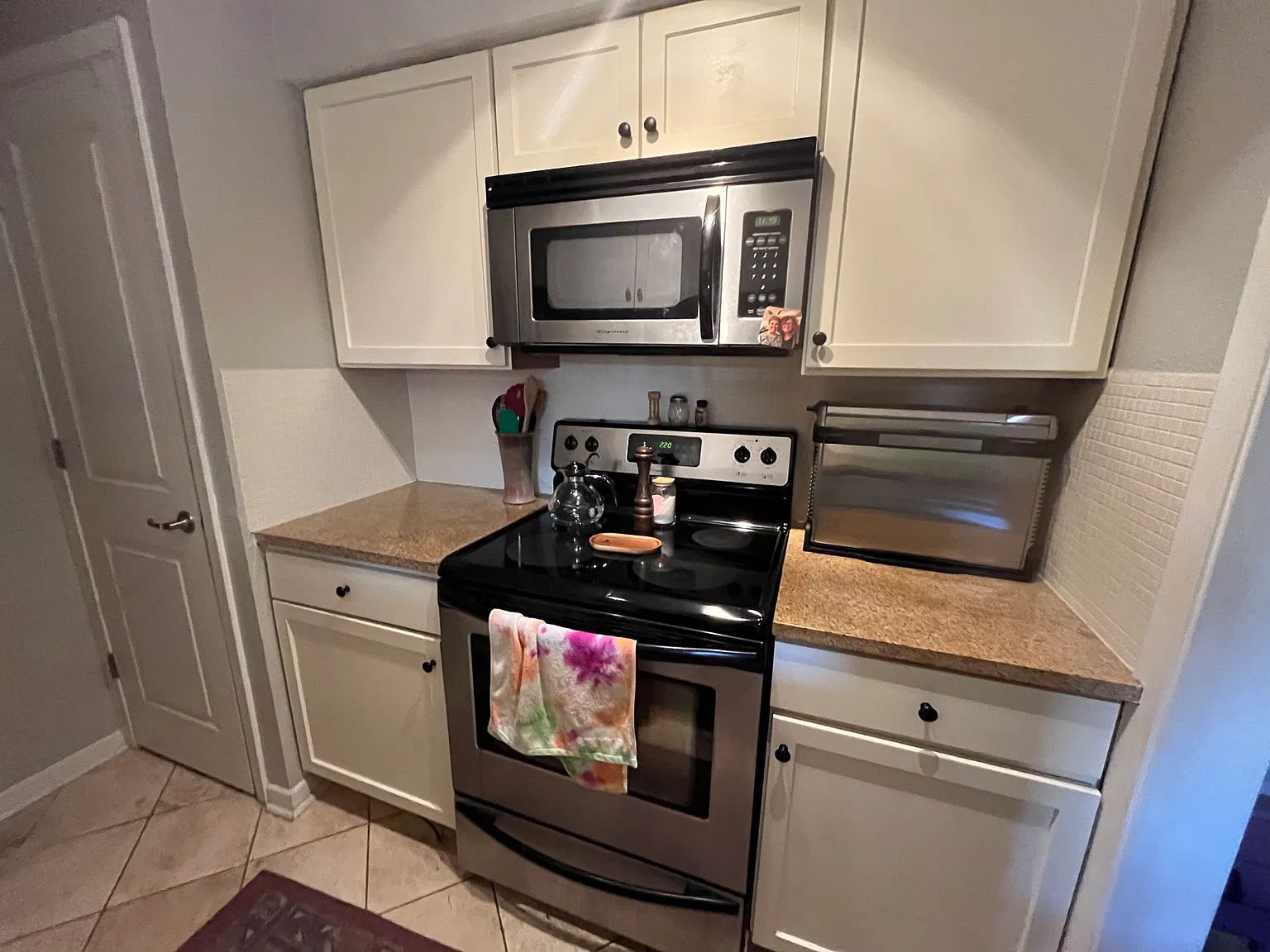 2 bed, 650 sqft, $1,500 — Photo 3
