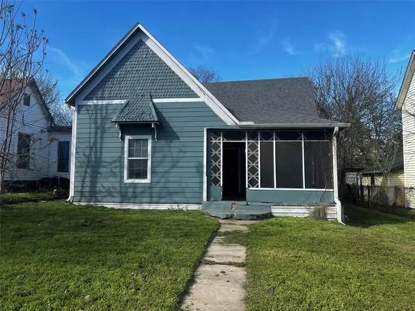 925 W Nelson St, Denison, TX 75020