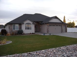 1615 N Fall River Rd, Idaho Falls, ID 83401