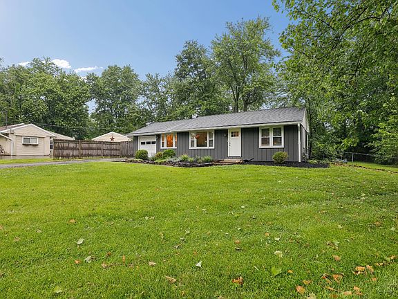 2nd image of 4669 Beechwood Rd