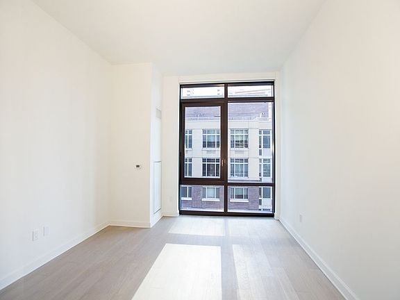 3rd image of 21 W End Ave APT 2515